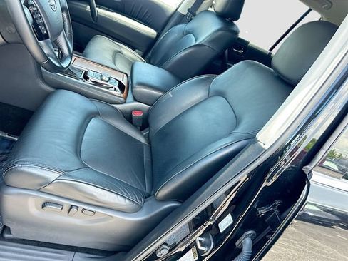Used 2024 Nissan Armada SL w/ Captain's Chairs Package RWD image 16