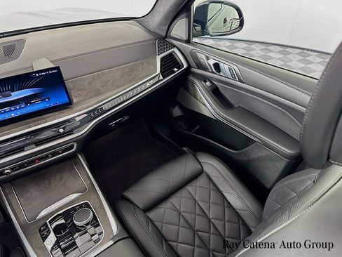 Used 2024 BMW X7 xDrive40i w/ M Sport Package AWD/4WD image 24