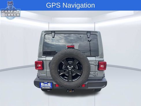 Used 2021 Jeep Wrangler Unlimited Sahara AWD/4WD image 4