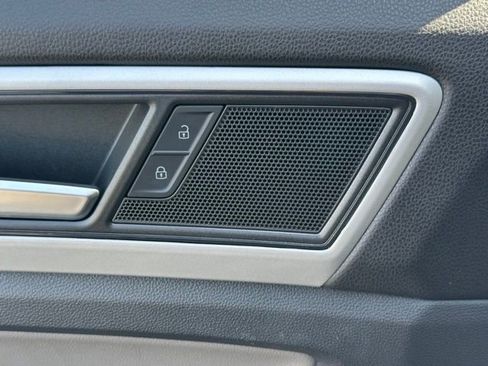 Certified 2023 Volkswagen Atlas Cross Sport SEL R-Line image 22