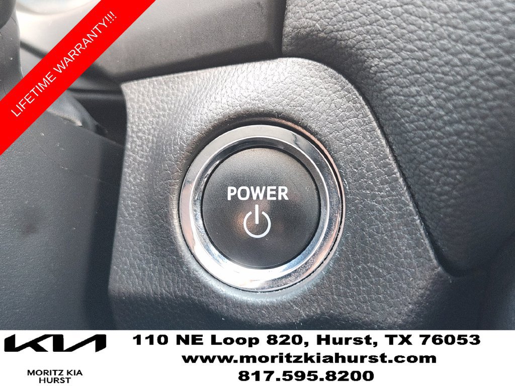 Used 2025 Toyota RAV4 XLE AWD/4WD image 24