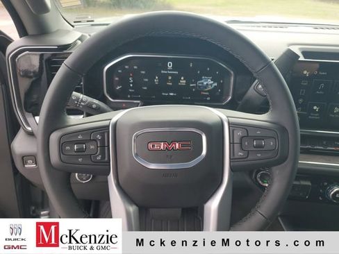 New 2026 GMC Sierra 3500 SLT w/ SLT Premium Package AWD/4WD image 11