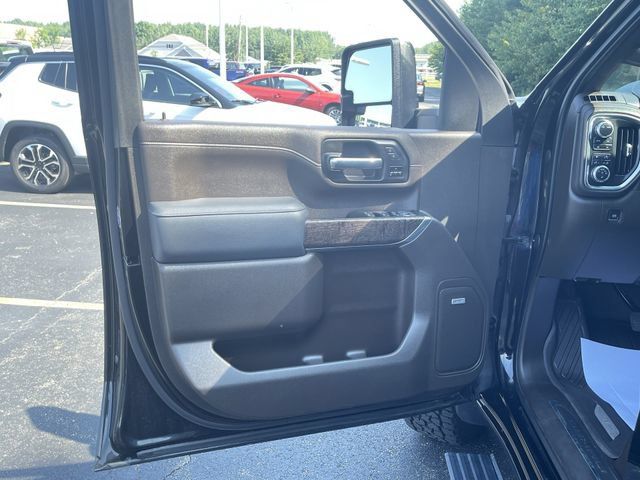Certified 2022 GMC Sierra 2500 Denali w/ Denali Ultimate Package AWD/4WD image 23