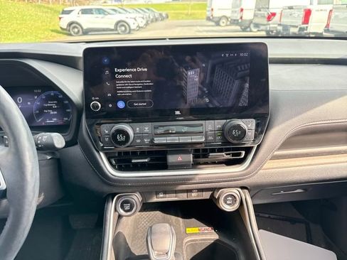 Certified 2024 Toyota Grand Highlander Platinum image 29