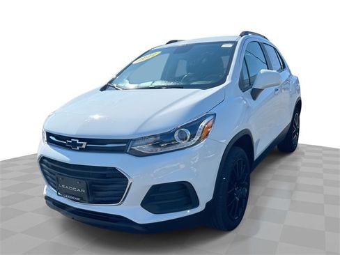 Used 2022 Chevrolet Trax LT w/ Sport Edition image 1
