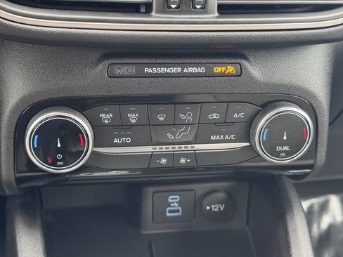 Used 2022 Ford Escape SE w/ Convenience Package image 12