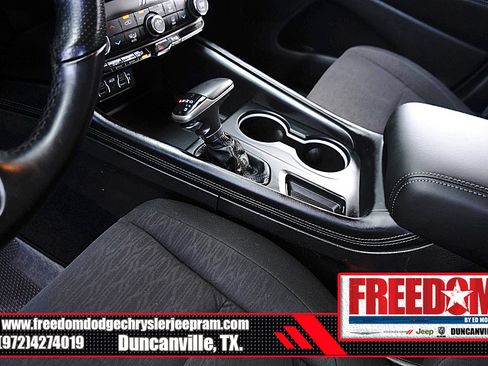 Used 2021 Dodge Durango SXT w/ 3rd Row Seating Group RWD image 33