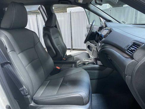 Used 2023 Honda Passport EX-L image 14