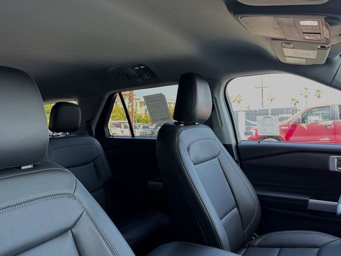 New 2024 Ford Explorer XLT w/ Equipment Group 202A image 14