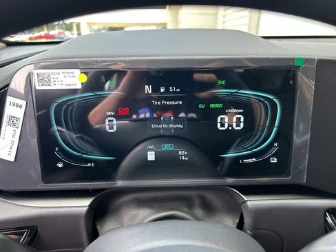 New 2026 Kia Niro LX FWD image 24