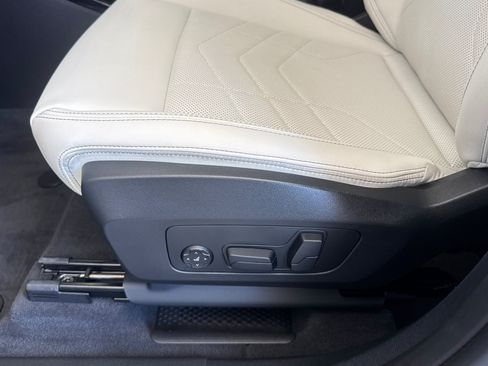 Used 2026 BMW X1 xDrive28i w/ Technology Package AWD/4WD image 14