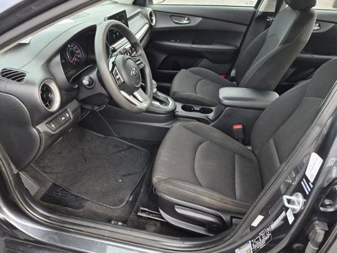 Used 2021 Kia Forte LXS FWD image 9