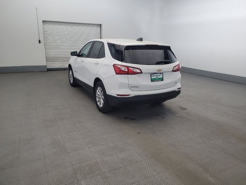 Used 2021 Chevrolet Equinox LS w/ LS Convenience Package AWD/4WD image 5