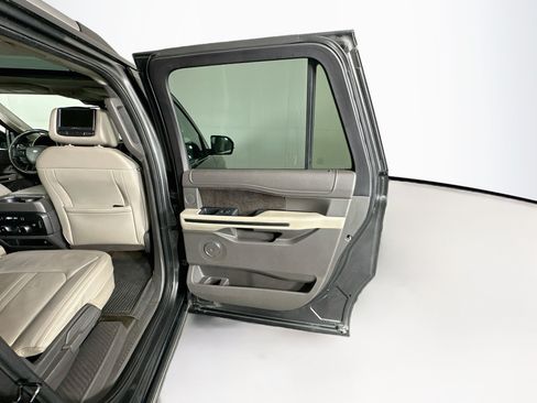 Used 2018 Ford Expedition Max Limited w/ Equipment Group 301A RWD image 28