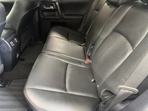 Used 2021 Toyota 4Runner TRD Off-Road Premium w/ Moonroof Package AWD/4WD image 26
