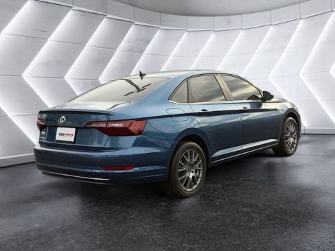 Used 2020 Volkswagen Jetta SEL image 4