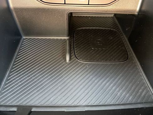 New 2025 Kia Sorento SX image 28