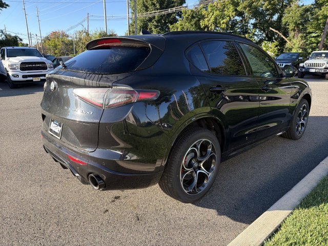 New 2026 Alfa Romeo Stelvio Sprint w/ Convenience Package AWD/4WD image 8