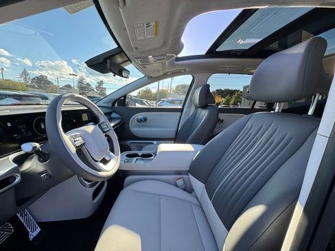 New 2026 Hyundai Ioniq 9 Calligraphy image 19