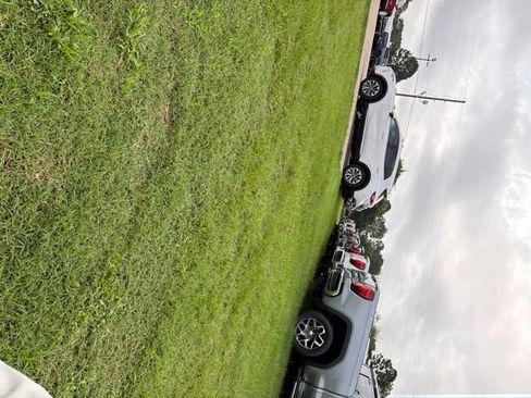 Used 2022 GMC Sierra 1500 Denali w/ Denali Premium Package AWD/4WD image 9