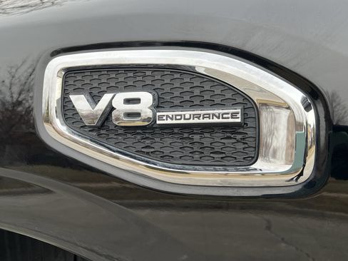 Used 2020 Nissan Titan SV w/ SV Convenience Package AWD/4WD image 28