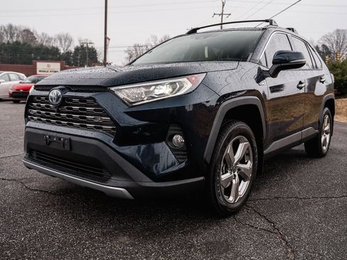 Certified 2021 Toyota RAV4 Limited image 3