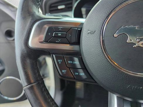 Used 2017 Ford Mustang Premium image 15