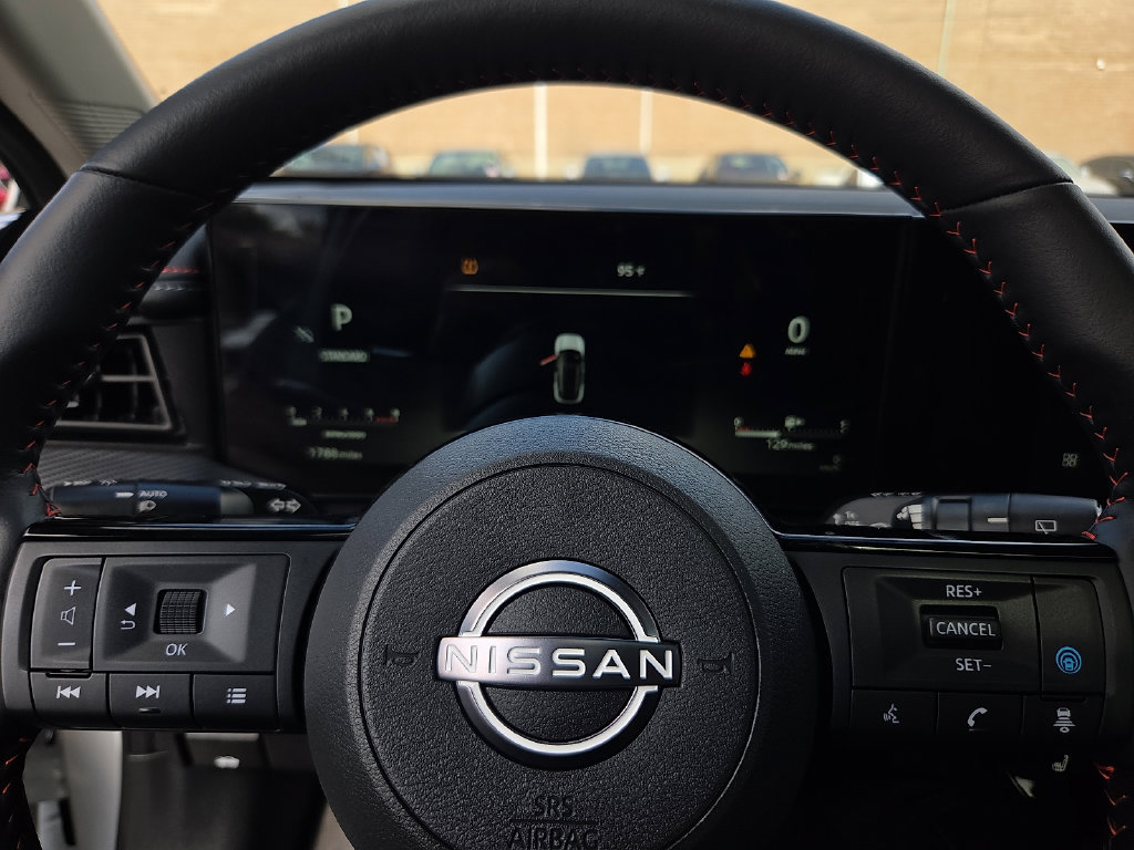 Used 2026 Nissan Kicks SR w/ SR Premium Package FWD image 24