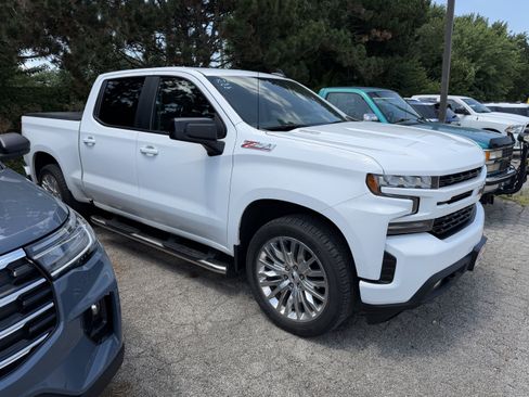 Used 2021 Chevrolet Silverado 1500 RST w/ Convenience Package II AWD/4WD image 15