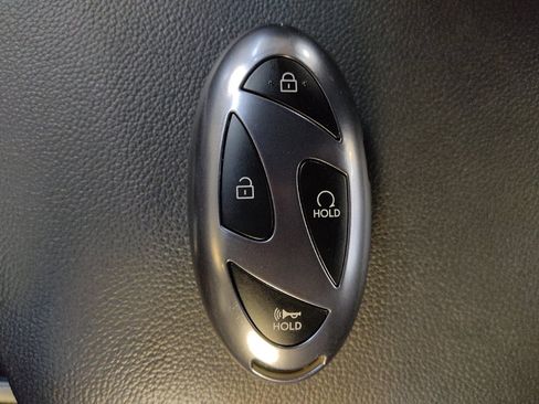 Used 2025 Hyundai Elantra Sport FWD image 32