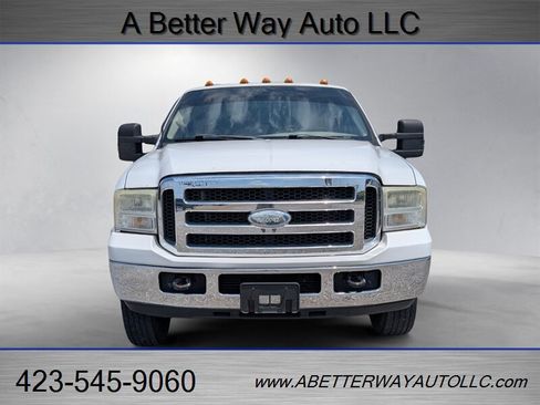 Used 2002 Ford F550 2WD Super Cab Super Duty image 3