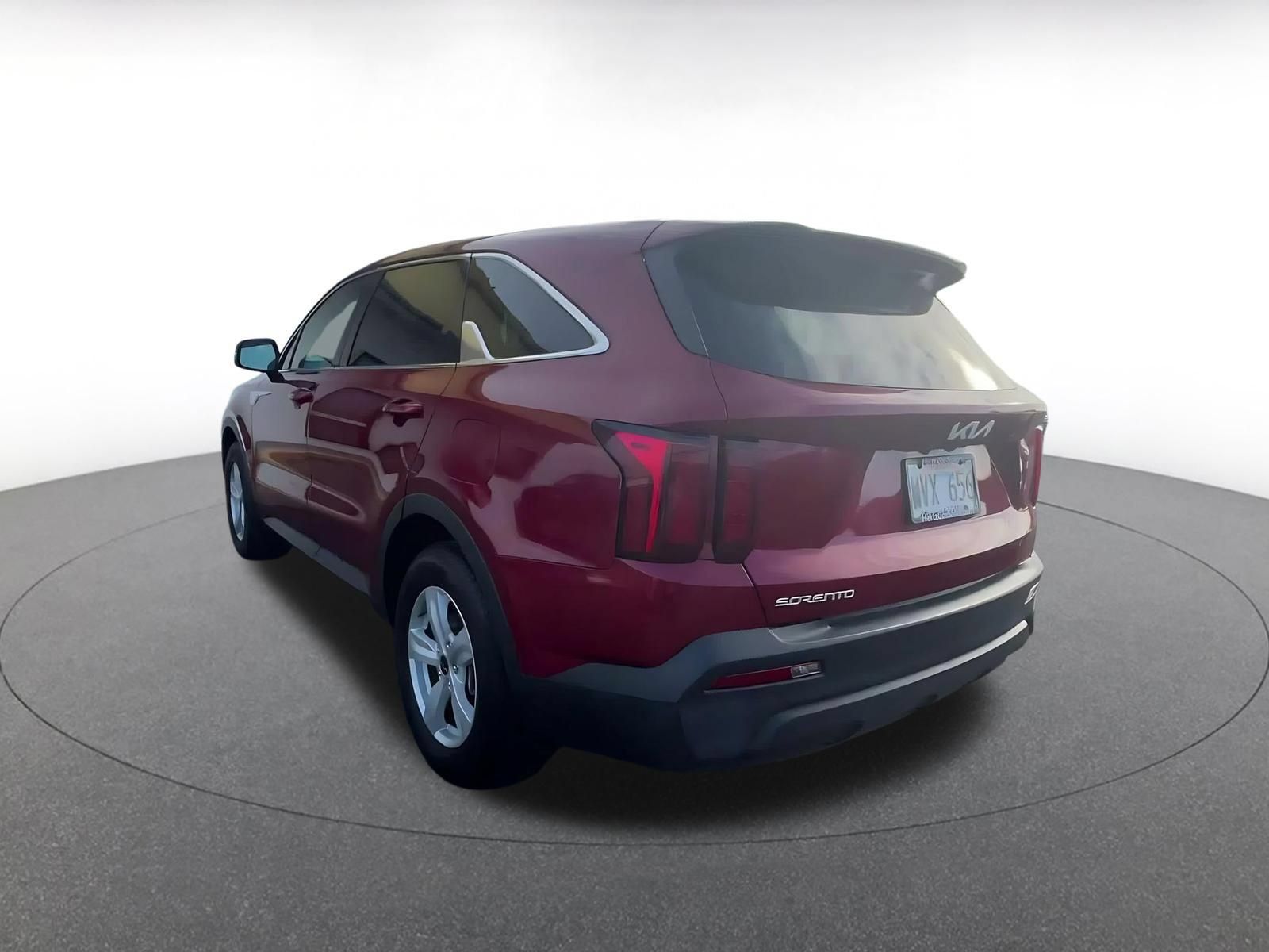 Used 2023 Kia Sorento LX FWD image 10