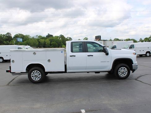 Used 2025 Chevrolet Silverado 2500 W/T w/ WT/CX Safety Package AWD/4WD image 7