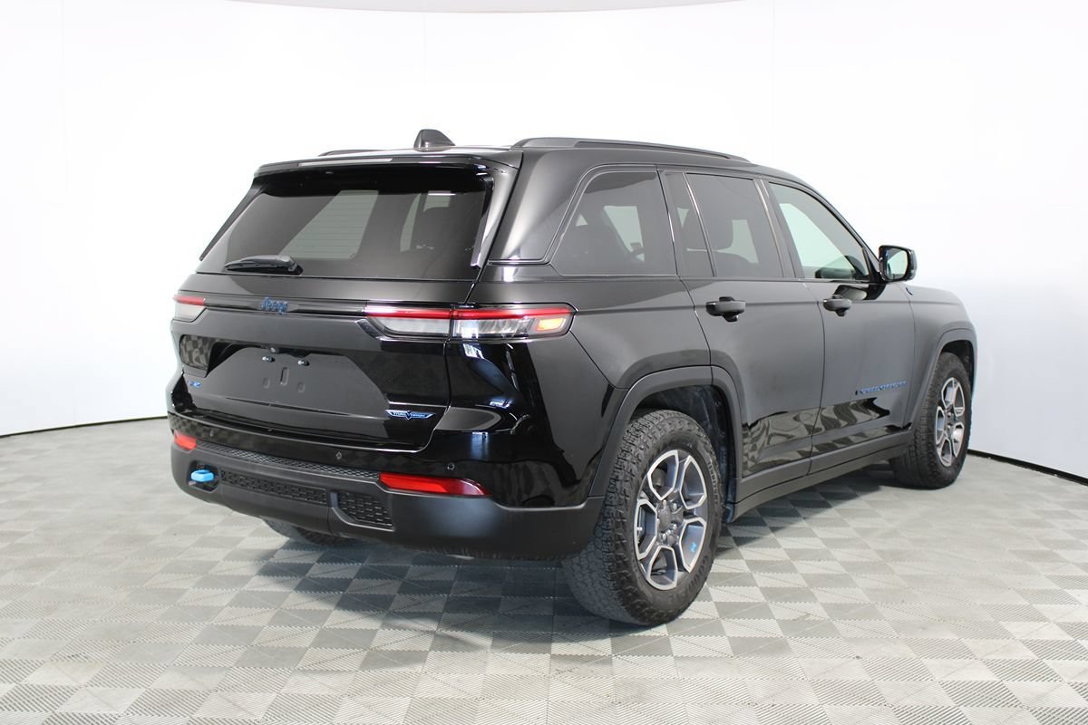 Used 2023 Jeep Grand Cherokee Trailhawk AWD/4WD image 46