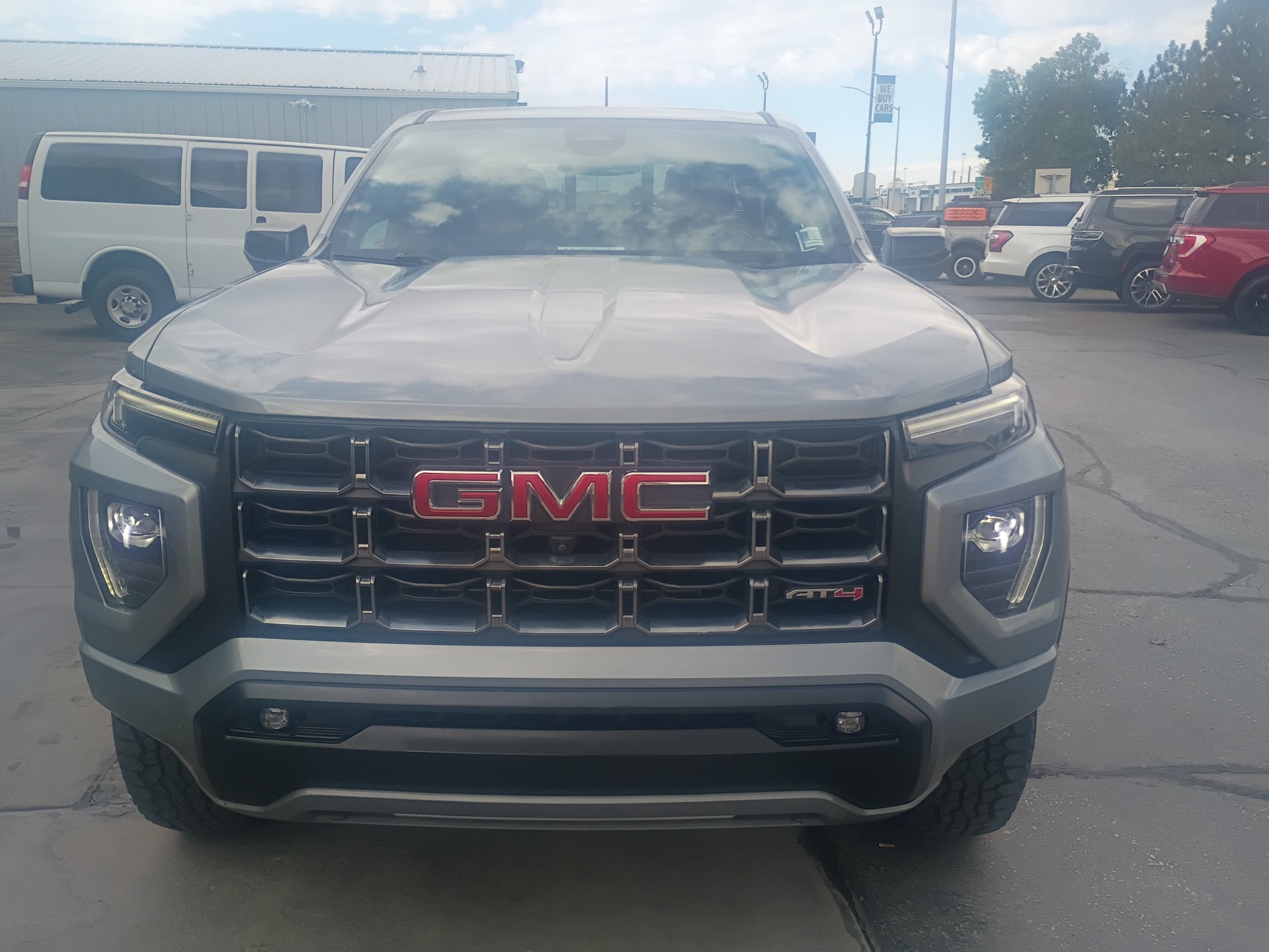 Used 2023 GMC Canyon AT4 w/ AT4 Premium Package AWD/4WD image 3