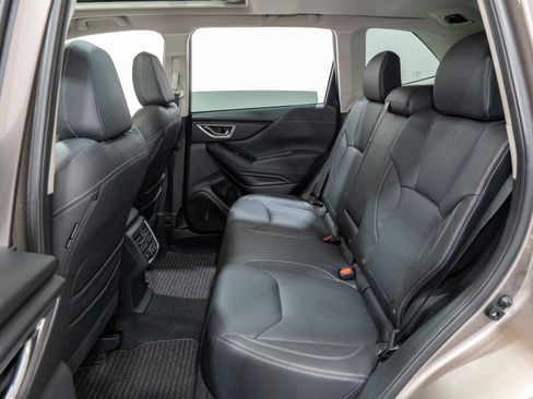 Used 2022 Subaru Forester Touring AWD/4WD image 31