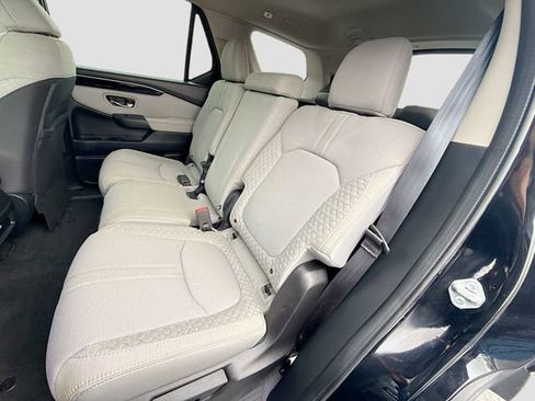Certified 2023 Honda Pilot LX image 22