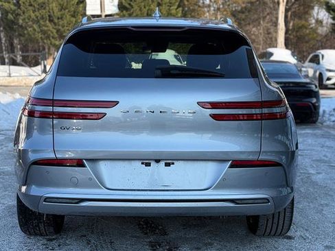 Used 2023 Genesis Electrified GV70 Advanced image 4