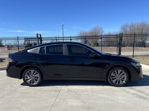 New 2026 Nissan Sentra SL w/ Floor Mat Package FWD image 3