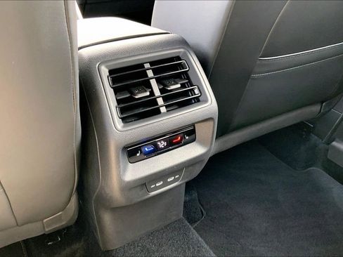 Used 2025 Volkswagen Tiguan SEL R-Line AWD/4WD image 30