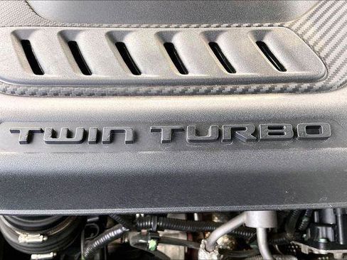 Certified 2024 Jeep Wagoneer Series III AWD/4WD image 32