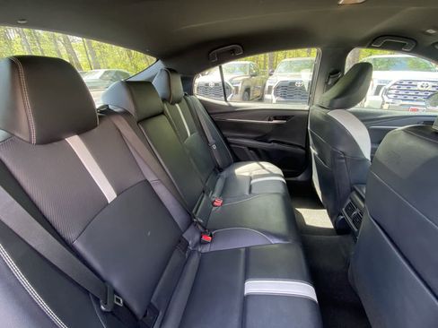 Used 2025 Toyota Camry SE FWD image 26