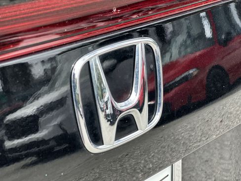 Used 2024 Honda Civic EX-L image 10