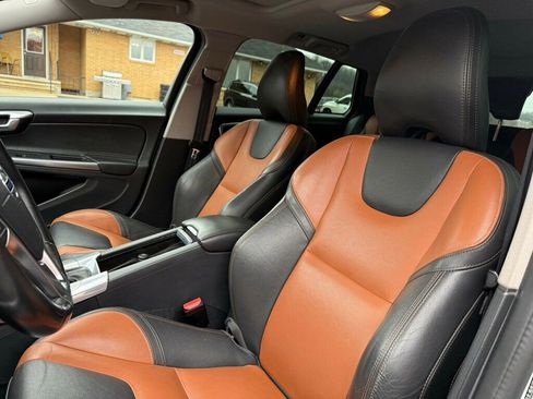 Used 2018 Volvo V60 T5 Cross Country w/ Convenience Package image 16