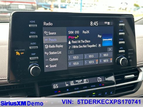 Used 2023 Toyota Sienna Platinum FWD image 37