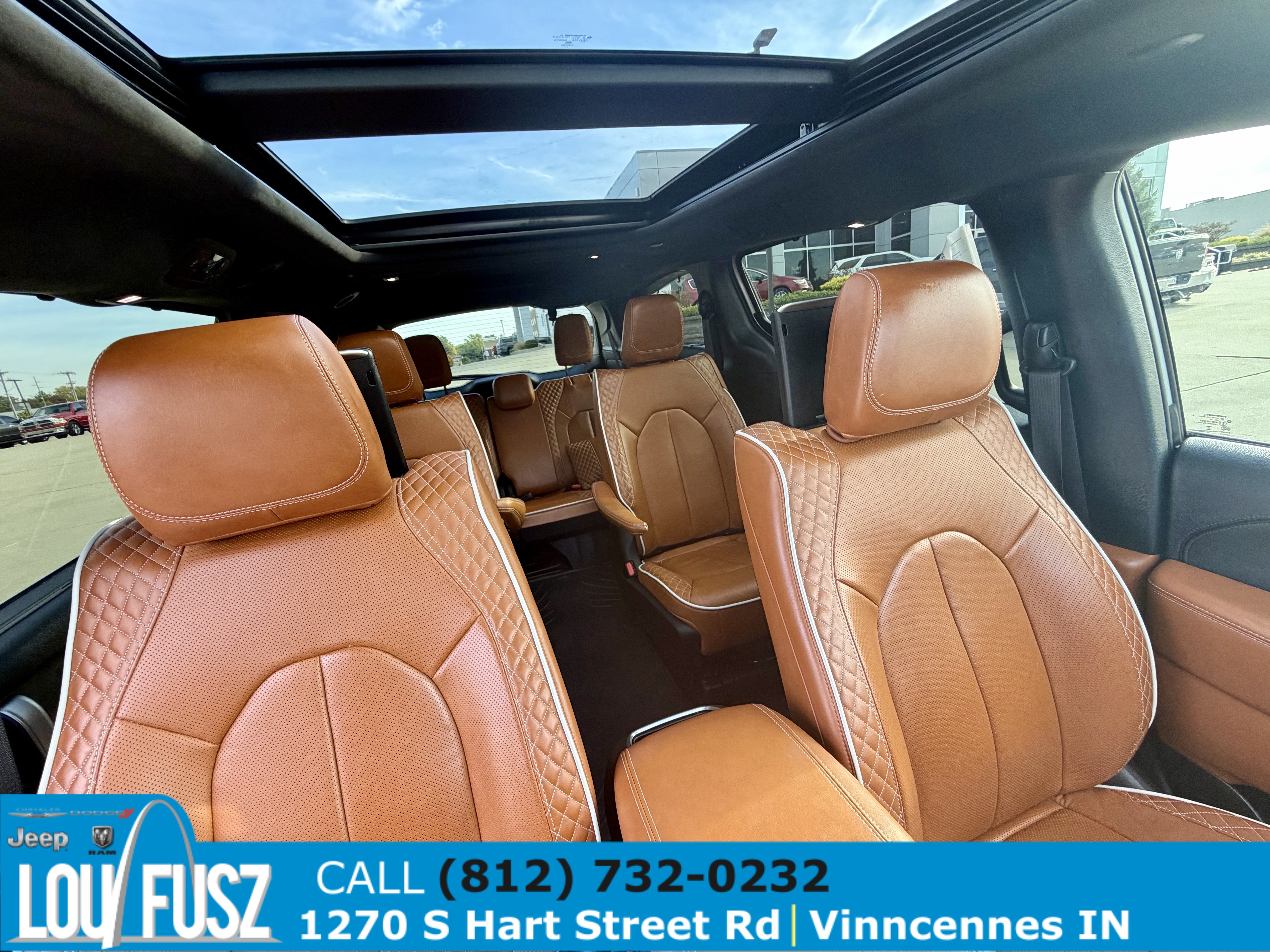 Used 2024 Chrysler Pacifica Pinnacle AWD/4WD image 27