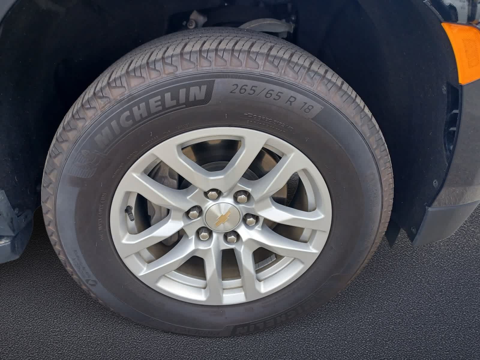 Used 2023 Chevrolet Suburban LS AWD/4WD image 25