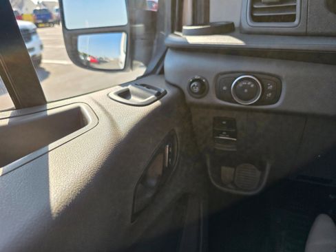 Used 2024 Ford Transit 350 XLT image 19