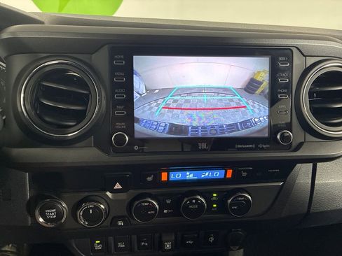Used 2023 Toyota Tacoma TRD Off-Road w/ TRD Premium Off Road Package AWD/4WD image 14