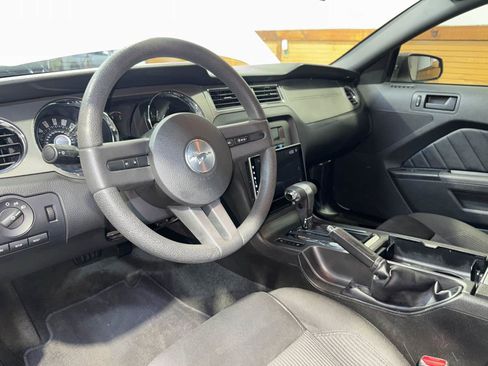 Used 2012 Ford Mustang Coupe RWD image 15